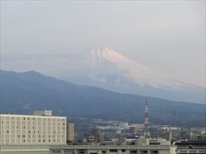 ホテルから見えた きれいな富士山
