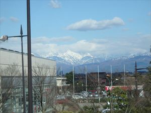 空港から立山連峰 今回一番きれいに見えた