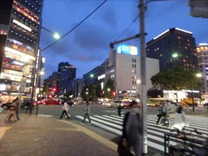 銀座で夕食 でも天ぷらとお寿司は 無しで