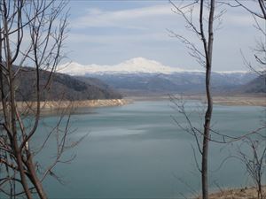 忠別湖と大雪連峰 美しい