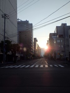 札幌の朝日が昇る
