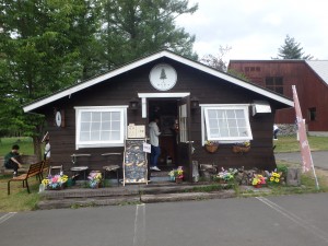 おしゃれなお店でお買い物♪