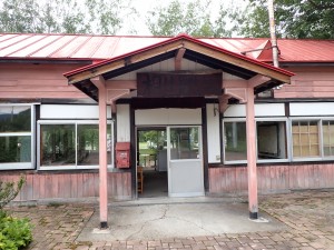古い駅舎