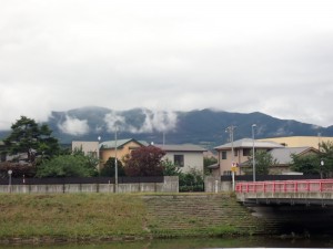 雲がかかる