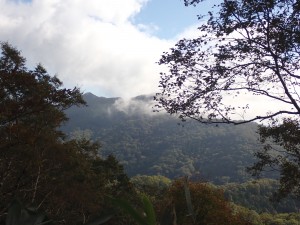 雲がかかる