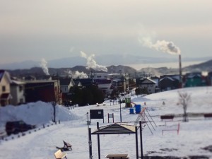 子供たちの遊び声