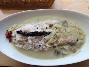 ヨーグルトの ホワイトカレー
