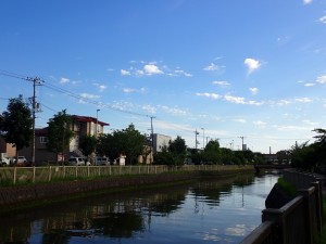 夜が迫る