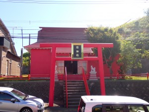 赤い神社