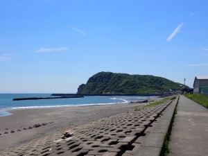 いい天気 崖は険しい