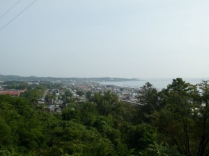 蒸した午後